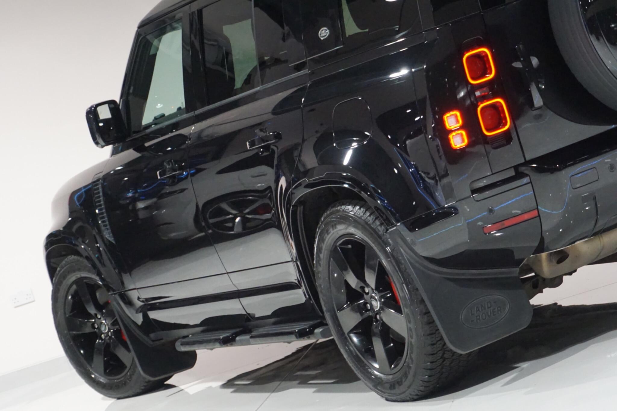 Land Rover Defender 110 2.0 P400e 15.4kWh XS Edition SUV 5dr Petrol Plug-in Hybrid Auto 4WD Euro 6 (s/s) (404 ps)